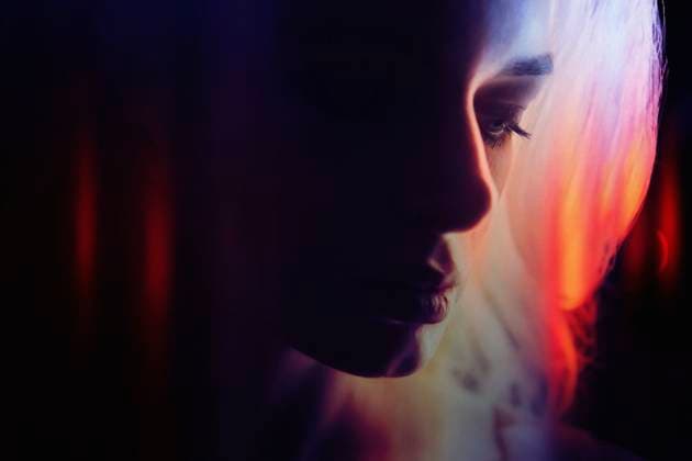 Creative Highlights Symbolfotos Artistic portrait of a woman with neon lighting and reflections model released, Symbolfoto, AZF00642