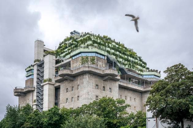Creative Highlights World Green Bunker in St. Pauli, Hamburg with vegetation and cloudy sky, KEBF03142