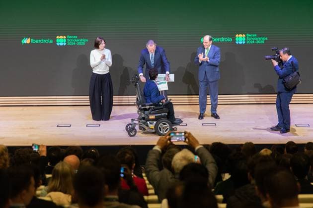 King Felipe VI, accompanied by the Chairman of Iberdrola, Ignacio Galán, and the Minister of Science, Innovation and Universities, Diana Morant, presented the Iberdrola Scholarships at the Iberdrola Campus, on March 24, 2025, in San Agustín de Guadalix, Madrid Spain The scholarships contribute to excellence in the training of young people, providing them with a high degree of qualification that facilitates their access to their first job, providing them with a high degree of qualification that facilitates their access to their first job These scholarships promote the training of young high-level professionals in the field of energy, studying in different areas of interest Computer Engineering, Mathematics and Big Data, Cybersecurity, Infor Copyright: xRafaelxBastantex 6600986