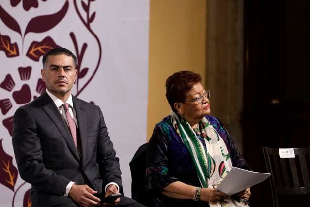 Mexico™s President Claudia Sheinbaum Case Teuchitlan News Conference Legal advisor to the Presidency of Mexico, Ernestina Godoy and Mexico s Secretary of Security, Omar Garcia Harfuch, during a press conference to discuss the Izaguirre ranch case linked to organized crime, denounced by relatives of the disappeared, at the National Palace. on March 24, 2025 in Mexico City, Mexico. (Photo by Luis Barron Eyepix Group) Copyright: xLuisxBarron xEyepixxGroupx LB_24032025_149205