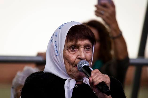 49th Anniversary Of The 1976 Military Coup In Argentina Taty Almeida is an Argentine teacher and human rights activist who is part of the NGO Madres de Plaza de Mayo Linea Fundadora. In Plaza de Mayo, Argentina, on March 24, 2025, in Buenos Aires, Argentina, Memorial Day, Truth and Justice. Ciudad Autonoma De Buenos Aires Argentina  Copyright: xCatrielxGalluccixBordonix originalFilename: galluccibordoni-notitle250324_npajM.jpg
