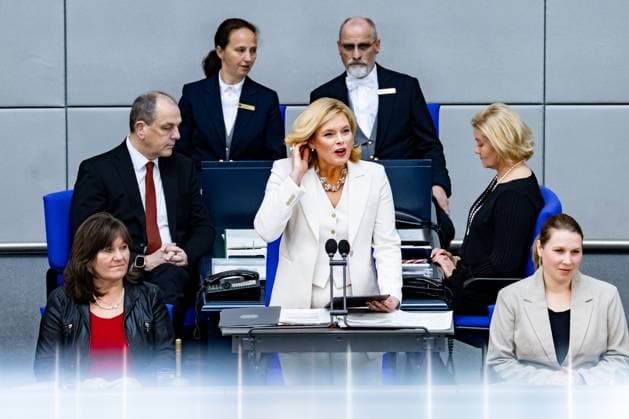 Bilder des Jahres 2025, News 03 März News Themen der Woche KW13 News Bilder des Tages New Bundestag Convenes In Inaugural Session Newly elected Bundestag President Julia Kloeckner holds a speech during the inaugural session opening the 21st legislation of the German Parliament (Bundestag) in Berlin, Germany, on March 25, 2025. Berlin Berlin Germany  Copyright: xEmmanuelexContinix originalFilename: contini-inaugura250325_npoQI.jpg