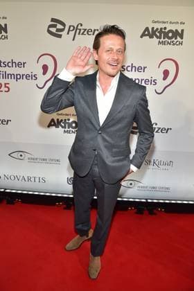 3. Deutschen Hörfilmpreis 2025. Roman Knizka, Schauspieler und Jurymitglied Ankunft zum c in Berlin, am 25.03.2025