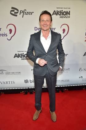 3. Deutschen Hörfilmpreis 2025. Roman Knizka, Schauspieler und Jurymitglied Ankunft zum c in Berlin, am 25.03.2025