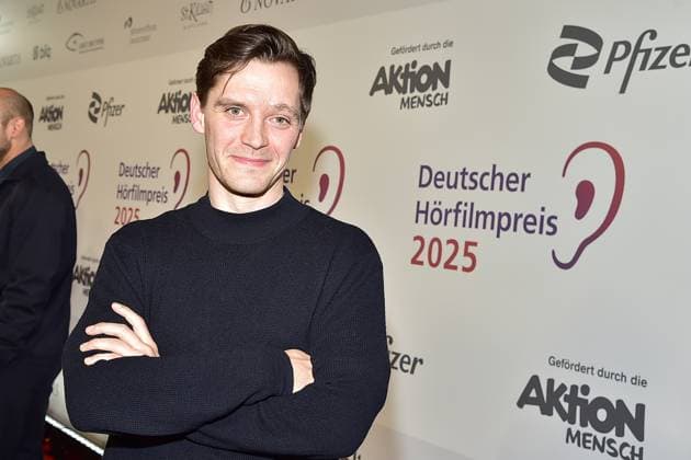 3. Deutschen Hörfilmpreis 2025. Jonas Nay Ankunft zum c in Berlin, am 25.03.2025