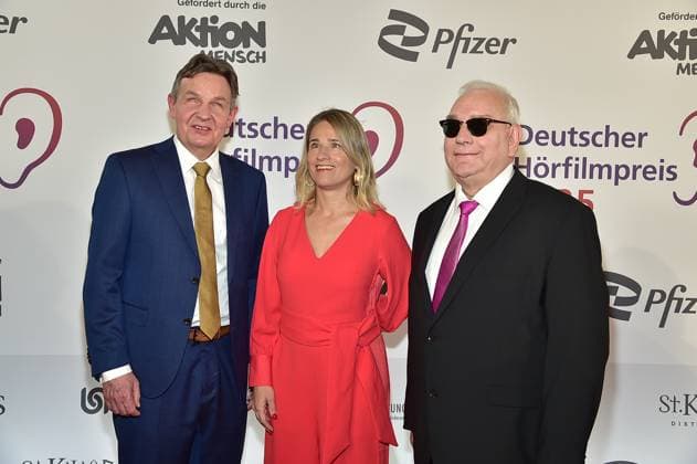 3. Deutschen Hörfilmpreis 2025. Andreas Bethke,Verena Bentele, Hans-Werner Lange Ankunft zum 23. Deutschen Hoerfilmpreis in Berlin, am 25.03.2025