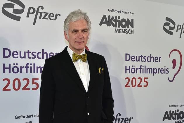 3. Deutschen Hörfilmpreis 2025. Walter Sittler Ankunft zum 23. Deutschen Hoerfilmpreis in Berlin, am 25.03.2025