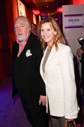 Felix von Manteuffel und Leslie Malton bei der Verleihung vom Deutschen Hoerfilmpreis am 25.03.2025 in Berlin Deutscher Hoerfilmpreis 2025 in Berlin