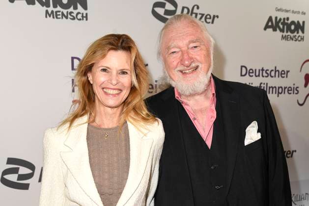 Leslie Malton und Felix von Manteuffel bei der Verleihung vom Deutschen Hoerfilmpreis am 25.03.2025 in Berlin Deutscher Hoerfilmpreis 2025 in Berlin