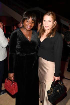 Kathy Etoa und Gitta Witzel bei der Verleihung vom Deutschen Hoerfilmpreis am 25.03.2025 in Berlin Deutscher Hoerfilmpreis 2025 in Berlin