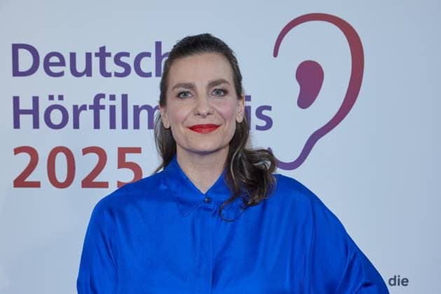 Nadine Heidenreich - Gaesteankunft zum 23. Deutschen Hoerfilmpreis 2025 im Colosseum Filmtheater in Berlin am 25.02.2025. 23.Deutscher Hoerfimpreis 2025