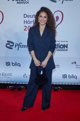 Patricia Meeden - Gaesteankunft zum 23. Deutschen Hoerfilmpreis 2025 im Colosseum Filmtheater in Berlin am 25.02.2025. 23.Deutscher Hoerfimpreis 2025