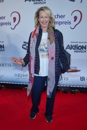 Debora Weigert - Gaesteankunft zum 23. Deutschen Hoerfilmpreis 2025 im Colosseum Filmtheater in Berlin am 25.02.2025. 23.Deutscher Hoerfimpreis 2025