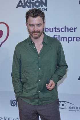 Friedrich Muecke - Gaesteankunft zum 23. Deutschen Hoerfilmpreis 2025 im Colosseum Filmtheater in Berlin am 25.02.2025. 23.Deutscher Hoerfimpreis 2025