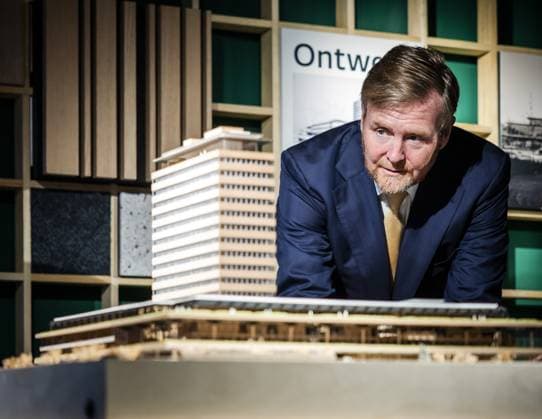 Entertainment Themen der Woche KW13 Entertainment Bilder des Tages AMSTERDAM - King Willem-Alexander during a tour of the headquarters of De Nederlandsche Bank (DNB). After a nearly five-year renovation, the building was put back into use early this year. ANP REMKO DE WAAL netherlands out - belgium out  Copyright: xx x523156287x originalFilename: 523156287.jpg