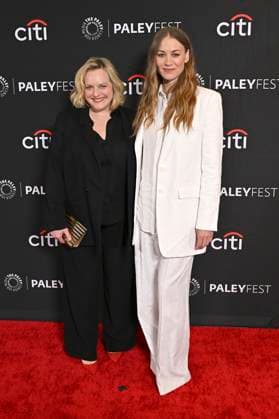 Entertainment Themen der Woche KW13 Entertainment Bilder des Tages Elisabeth Moss und Yvonne Strahovski beim Screening der Hulu Serie The Handmaid s Tale: Der Report der Magd auf dem 42. Paleyfest 2025 im Dolby Theatre. Los Angeles, 26.03.2025 *** Elisabeth Moss and Yvonne Strahovski at the screening of the Hulu series The Handmaid s Tale The Handmaid s Tale at 42 Paleyfest 2025 at the Dolby Theatre Los Angeles, 26 03 2025 Foto:xD.xStarbuckx xFuturexImagex handmaid_5407