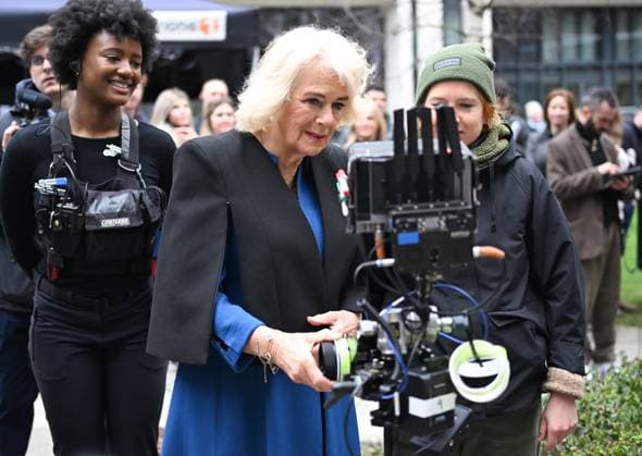 Entertainment Themen der Woche KW13 Entertainment Bilder des Tages Queen Camilla visits the set of ITV drama Trigger Point Queen Camilla visits the set of ITV drama Trigger Point at Brent Civic Centre, London, UK, 27 March 2025., Credit:Eddie Mulholland Avalon UK, London  Copyright: xEddiexMulhollandx xAvalonx 0980190672