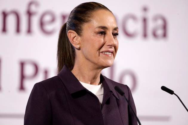 Mexiko, Claudia Sheinbaum Pressekonferenz in Mexiko-Stadt Mexico s President, Claudia Sheinbaum Pardo, announced that she will provide a comprehensive response to the United States tariffs on Mexico during a briefing at the National Palace. on March 27, 2025 in Mexico City, Mexico. Mexico City Mexico - ZUMAe321 20250327_zia_e321_005 Copyright: xLuisxBarronx