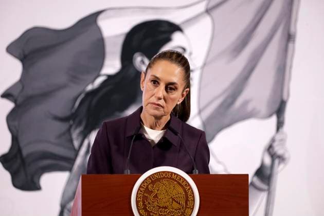Mexiko, Claudia Sheinbaum Pressekonferenz in Mexiko-Stadt Mexico s President, Claudia Sheinbaum Pardo, announced that she will provide a comprehensive response to the United States tariffs on Mexico during a briefing at the National Palace. on March 27, 2025 in Mexico City, Mexico. Mexico City Mexico - ZUMAe321 20250327_zia_e321_029 Copyright: xLuisxBarronx