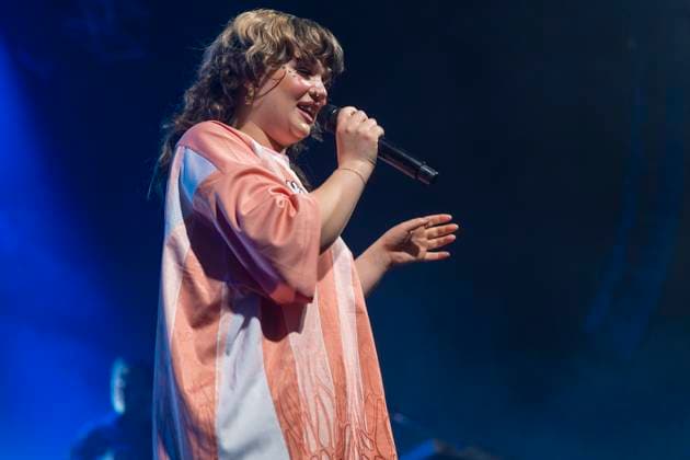 Entertainment Themen der Woche KW13 Entertainment Bilder des Tages Lola Young performs at Manchester Academy Lola Young performs at Manchester Academy, Manchester, England, 27th March 2025, Credit:Mike Gray Avalon  Copyright: xMikexGrayx xAvalonx 0980280933