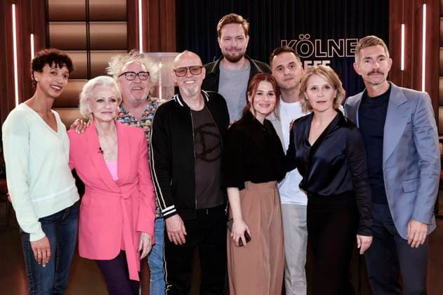 Entertainment Themen der Woche KW13 Entertainment Bilder des Tages Malaika Mihambo, Marika Kilius, Urban Priol, Thomas D,, Bastian Bielendorfer, Cristina do Rego, Özcan Cosar, Susan Link und Micky Beisenherz bei der Aufzeichnung der WDR-Talkshow Kölner Treff im WDR Studio BS 3. Köln, 27.03.2025 *** Malaika Mihambo, Marika Kilius, Urban Priol, Thomas D, Bastian Bielendorfer, Cristina do Rego, Özcan Cosar, Susan Link and Micky Beisenherz at the recording of the WDR talk show Kölner Treff at WDR Studio BS 3 Cologne, 27 03 2025 Foto:xR.xSchmiegeltx xFuturexImagex koelner_treff2703_5304