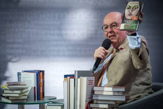 Entertainment Themen der Woche KW13 Der deutsche Buchkritiker und TV Moderator Dennis Scheck. Leipziger Buchmesse 2025 Tag 2 *** German book critic and TV presenter Dennis Scheck Leipzig Book Fair 2025 Day 2