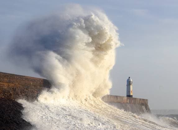Storm waves (Storm Eowyn), Porthcawl Pier, South Wales, United Kingdom Copyright: GeraintxTellem 1365-853
