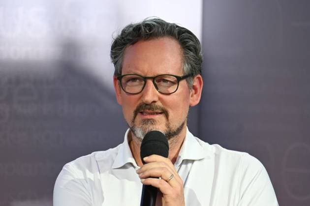 Leipziger Buchmesse, Book Fair Leipzig, Sachsen - vom 27.03. bis 30.03.2025. Eckart von Hirschhausen, Buchtitel - Der Pinguin, der fliegen lernte