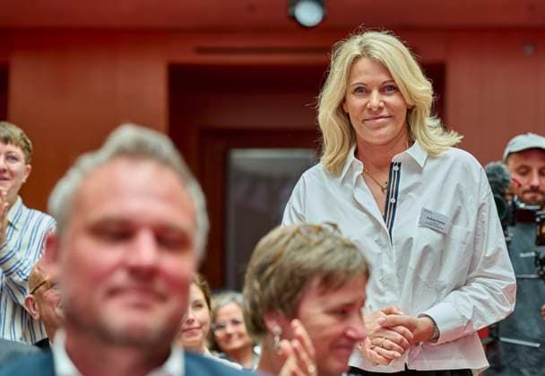 Deutscher Lehrkräftepreis - Vorbildliche Schulleitung EUR,Deutschland, Berlin, 31.03.2025: Andrea Franke von der Willy-Brandt Schule Berlin. Unterricht Innovativ 2024 - Deutscher Lehrkräftepreis wird in der Wettbewerbskategorie Vorbildliche Schulleitung wird mit drei Preisen geehrt. Der 1. Preis geht an Andrea Franke von der Willy-Brandt Schule in Berlin-Wedding einer Integrierten Sekundarschule. Der 2. Preis geht an Carten Bangert, Philipp Wetzel und Markus Burster von der Maria-Gress-Schule in Ilffezheim einer Verbundschule aus Baden-Württemberg sowie der 3.Preis an Nicole Verdenhalven von der Rahel-Hirsch-Schule einem Oberstufenzentrum (Berufle Schule) aus Berlin-Marzahn Hellersdorf.