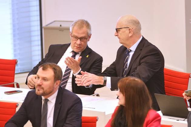 Potsdam, Brandenburg, Deutschland, 27.03.2025: Landtag: 11. Landtagssitzung: L-R: Daniel Keller, SPD, Andreas Büttner, die Linke, Dietmar Woidke, SPD, Katrin Lange, SPD *** Potsdam, Brandenburg, Germany, 27 03 2025 State Parliament 11 State Parliament session L R Daniel Keller, SPD, Andreas Büttner, die Linke, Dietmar Woidke, SPD, Katrin Lange, SPD Copyright: xdtsxNachrichtenagenturx dts_63291
