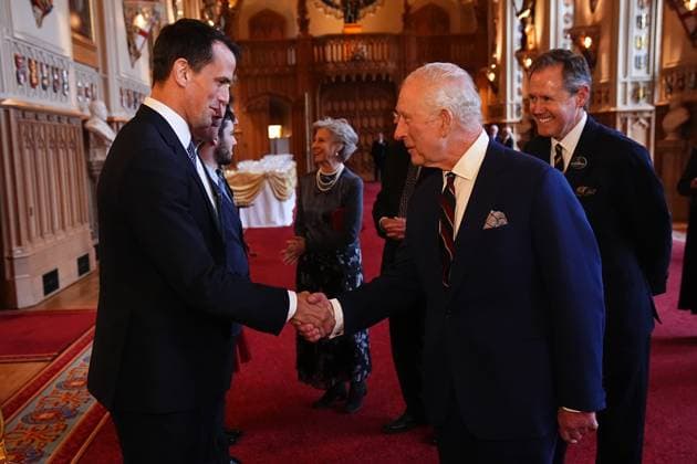 Royal community music reception King Charles III meeting Edward Watkins , Conductor, Inner Voices, during a reception to recognise those involved in community music across the UK, at Windsor Castle in Berkshire. The 350 guests include leaders of community music groups and music-related projects, many of whom are volunteers., Credit:Aaron Chown Avalon UK, Windsor  Copyright: xAaronxChownx xAvalonx 0983027823