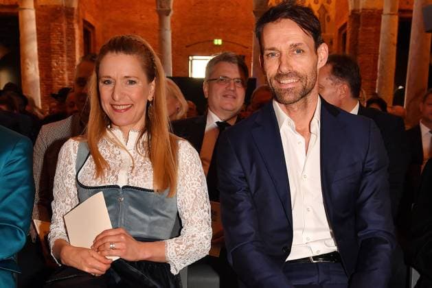 Stefanie Hertel und Sven Hannawald bei der Verleihung der Bayerischen Staatsmedaille fuer soziale Verdienste 2025 in der Allerheiligen-Hofkirche, Residenz am 3.04.2025 in Muenchen Bayerische Staatsmedaille fuer Stefanie Hertel und Sven Hannawald in Muenchen