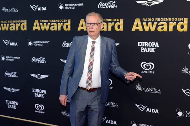 Radio Regenbogen Award 2025 Günther Jauch auf dem roten Teppich. Verleihung des 25. Radio Regenbogen Awards am 04.04.2025 in der Europa Park Arena in Rust. Baden-Württemberg, Deutschland.