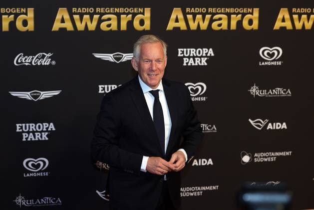 Radio Regenbogen Award 2025 Johannes B. Kerner auf dem roten Teppich. Verleihung des 25. Radio Regenbogen Awards am 04.04.2025 in der Europa Park Arena in Rust. Baden-Württemberg, Deutschland.
