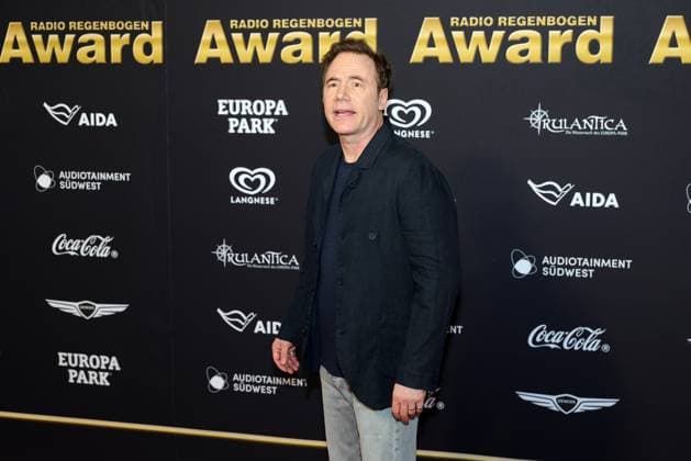 Radio Regenbogen Award 2025 Michael Bully Herbig auf dem roten Teppich. Verleihung des 25. Radio Regenbogen Awards am 04.04.2025 in der Europa Park Arena in Rust. Baden-Württemberg, Deutschland.