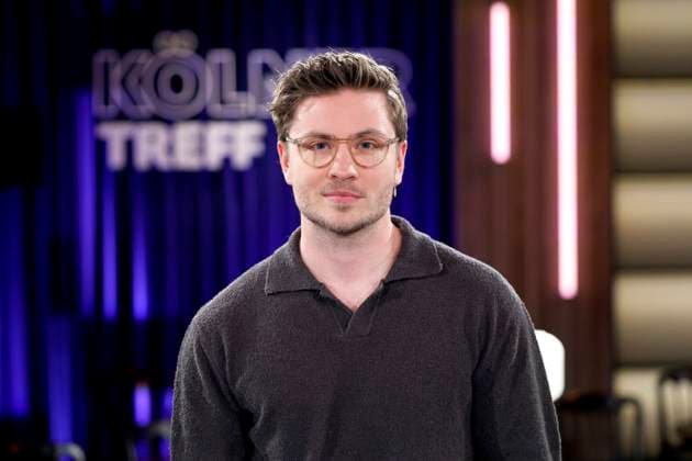 Entertainment Themen der Woche KW14 Entertainment Bilder des Tages Schauspieler Jannik Schümann bei der Aufzeichnung der WDR-Talksendung Kölner Treff in Köln. Köln, 04.04.2025 NRW Deutschland *** Actor Jannik Schümann at the recording of the WDR talk show Kölner Treff in Cologne Cologne, 04 04 2025 NRW Germany Copyright: xChristophxHardtx