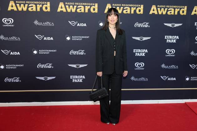Radio Regenbogen Award 2025 Stephanie Stumph auf dem roten Teppich. Verleihung des 25. Radio Regenbogen Awards am 04.04.2025 in der Europa Park Arena in Rust. Baden-Württemberg, Deutschland.