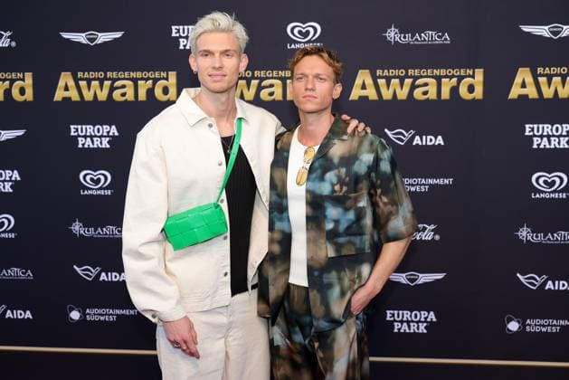 Radio Regenbogen Award 2025 Fast Boy auf dem roten Teppich. Verleihung des 25. Radio Regenbogen Awards am 04.04.2025 in der Europa Park Arena in Rust. Baden-Württemberg, Deutschland.