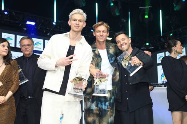 25. Radio Regenbogen Award in Rust Fast Boay und Niko Santos bei dem 25. Radio Regenbogen Award im Europapark in Rust Baden-Würtenberg Deutschland Copyright: xMatthiasxGränzdörferx