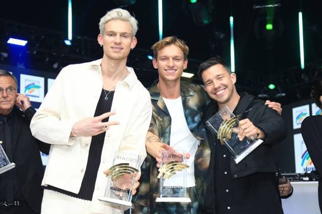 25. Radio Regenbogen Award in Rust Fast Boay und Niko Santos bei dem 25. Radio Regenbogen Award im Europapark in Rust Baden-Würtenberg Deutschland Copyright: xMatthiasxGränzdörferx