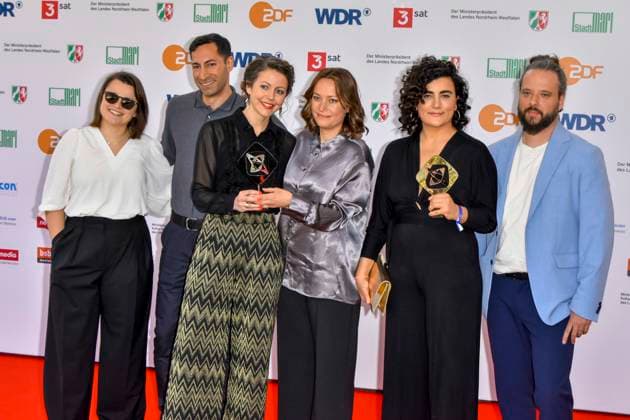 Bahar Bektas, Tobias Carlsberg, Arash Asadi, Antonia Kilian, Meret Madörin, (Exile Never Ends) Preistraeger zu Gast bei der Verleihung des 61.Grimme Preis am 04.04.2025 in Marl NRW Deutschland