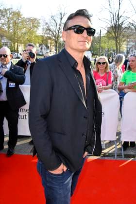 Oliver Masucci ( Herrhausen, Der Herr des Geldes ) mit Sonnenbrille zu Gast bei der Verleihung des 61.Grimme Preis am 04.04.2025 in Marl NRW Deutschland