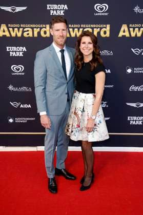 Nicolas Kopf und Ann-Kathrin Mack bei der Verleihung des 25. Radio Regenbogen Award 2025 in der Europa-Park Arena. Rust, 04.04.2025