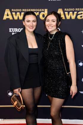 Katharina Damm und Anna Maria Damm bei der Verleihung des 25. Radio Regenbogen Award 2025 in der Europa-Park Arena. Rust, 04.04.2025