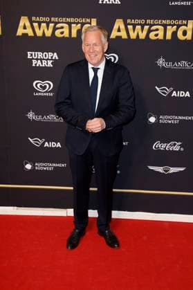 Johannes B. Kerner bei der Verleihung des 25. Radio Regenbogen Award 2025 in der Europa-Park Arena. Rust, 04.04.2025