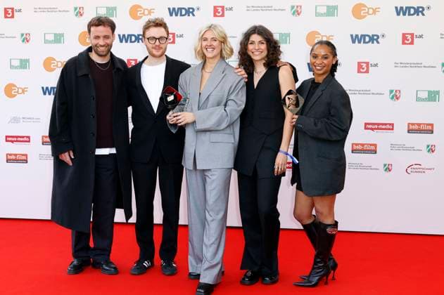 Philipp Weimar, Nikolas Holl, Lucie Schöner, Leonie Haenchen und Paula Menzel bei der 61. Verleihung des Grimme Preises 2025 im Theater Marl. Marl, 04.04.2025