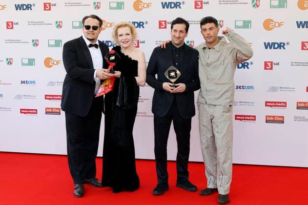 Martin Danisch, Sunnyi Melles, David Hadda und Aaron Altaras bei der 61. Verleihung des Grimme Preises 2025 im Theater Marl. Marl, 04.04.2025