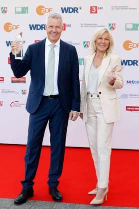 Peter Kloeppel und Ulrike von der Groeben bei der 61. Verleihung des Grimme Preises 2025 im Theater Marl. Marl, 04.04.2025
