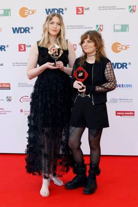 Isabell Beer und Isabel Ströh bei der 61. Verleihung des Grimme Preises 2025 im Theater Marl. Marl, 04.04.2025
