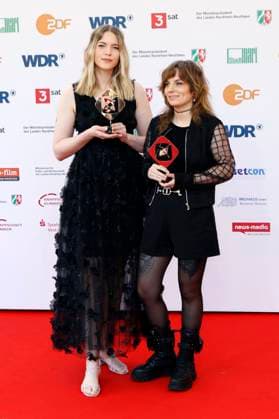 Isabell Beer und Isabel Ströh bei der 61. Verleihung des Grimme Preises 2025 im Theater Marl. Marl, 04.04.2025